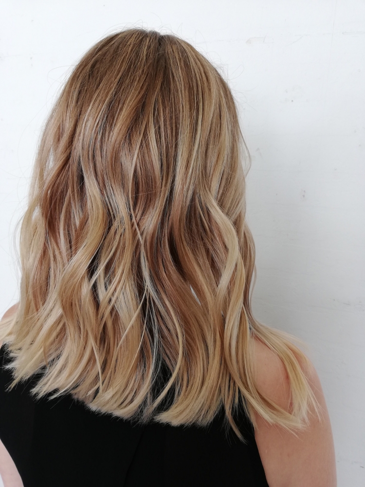 3D highlight  & ombre & balayage color is our favorite 