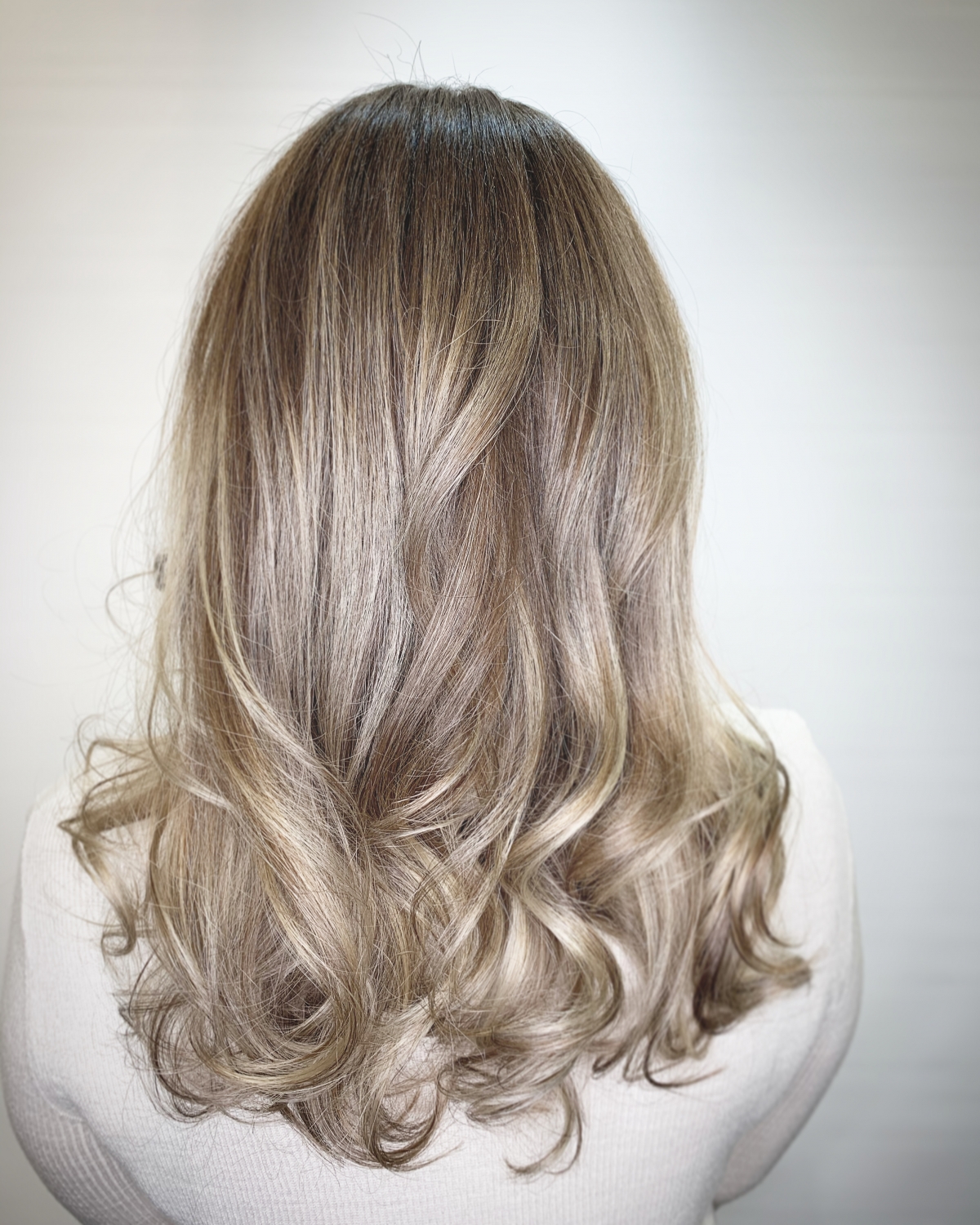 Creamy blonde balayage (Roppongi branch  Mayuko)