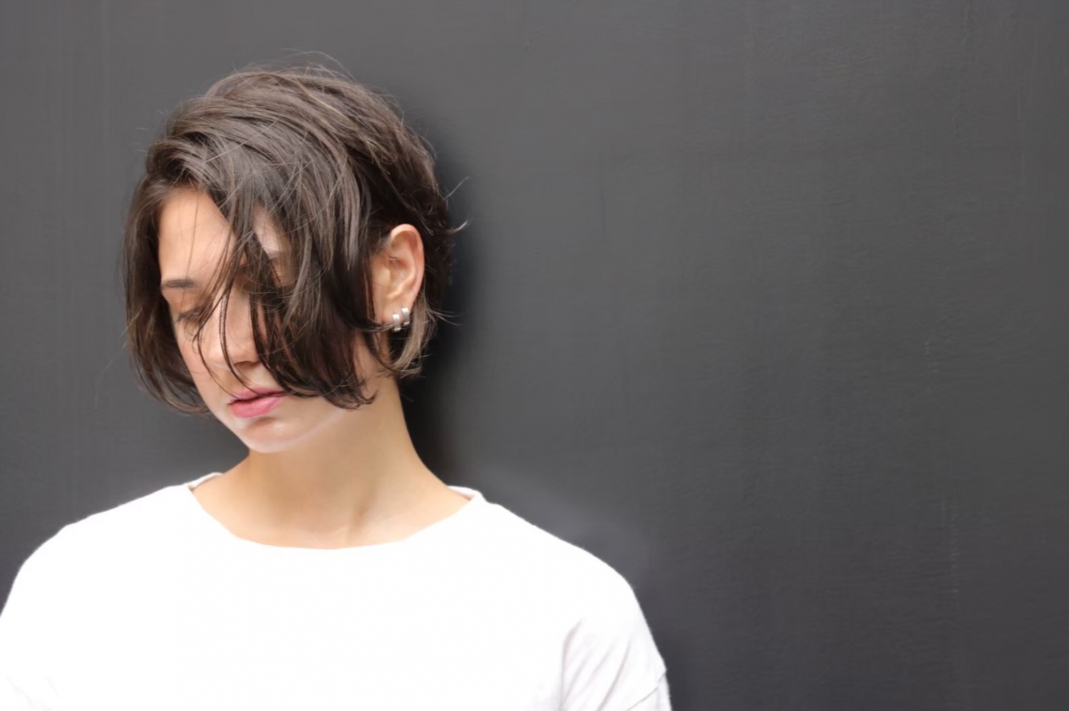 Handsome short hair cut for cool woman (Omotesando store SHO)