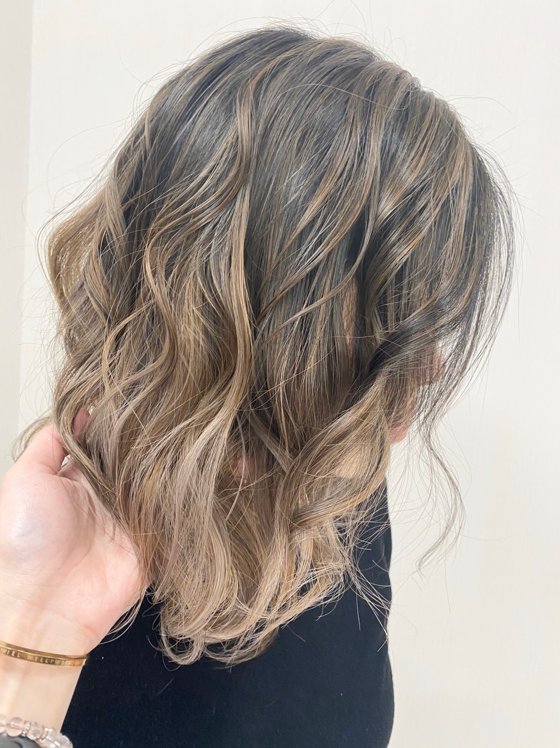 Ash beige balayage（Omotesando store Miki)